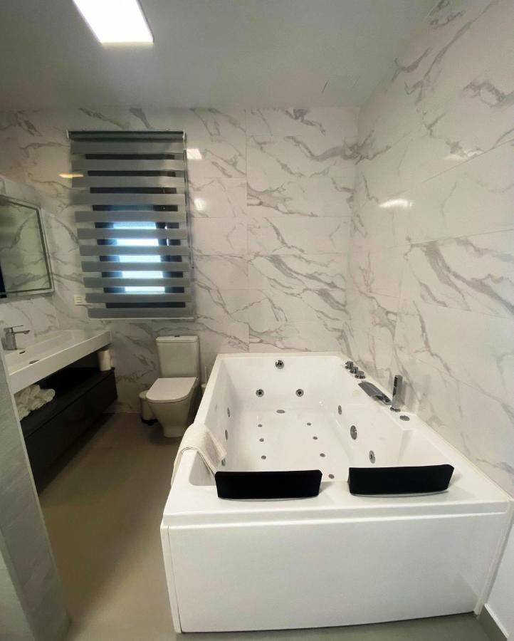 קוניל דה לה פרונטרה Loft Villalucia מראה חיצוני תמונה